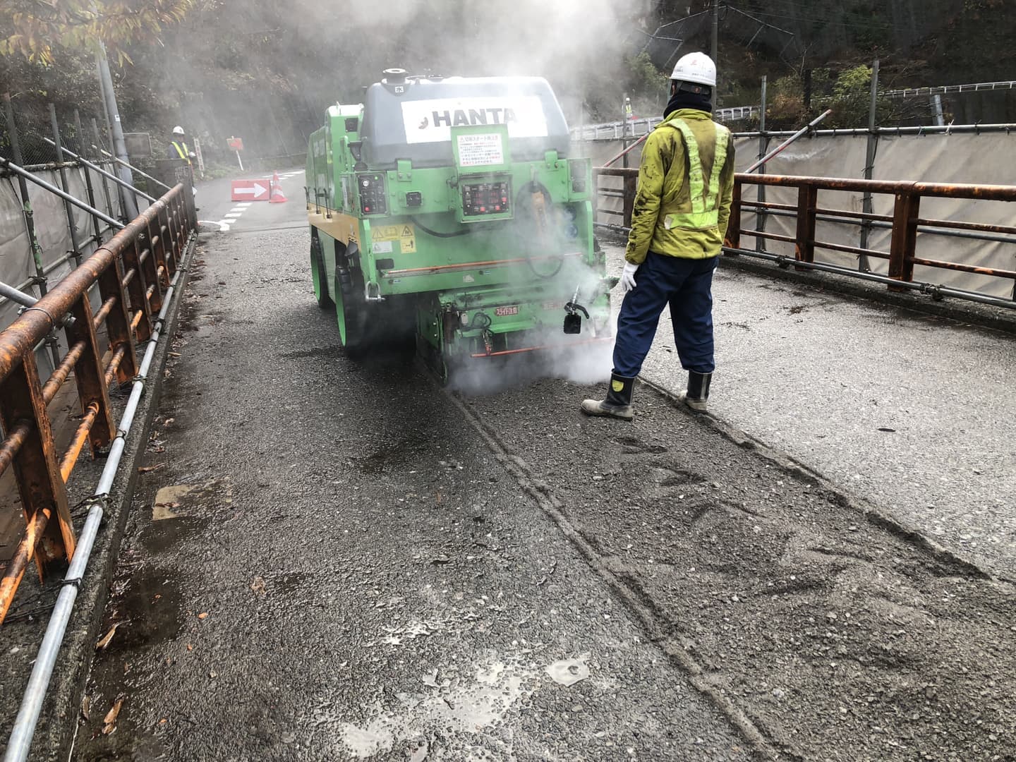 ミニ切削機(コンクリート切削)